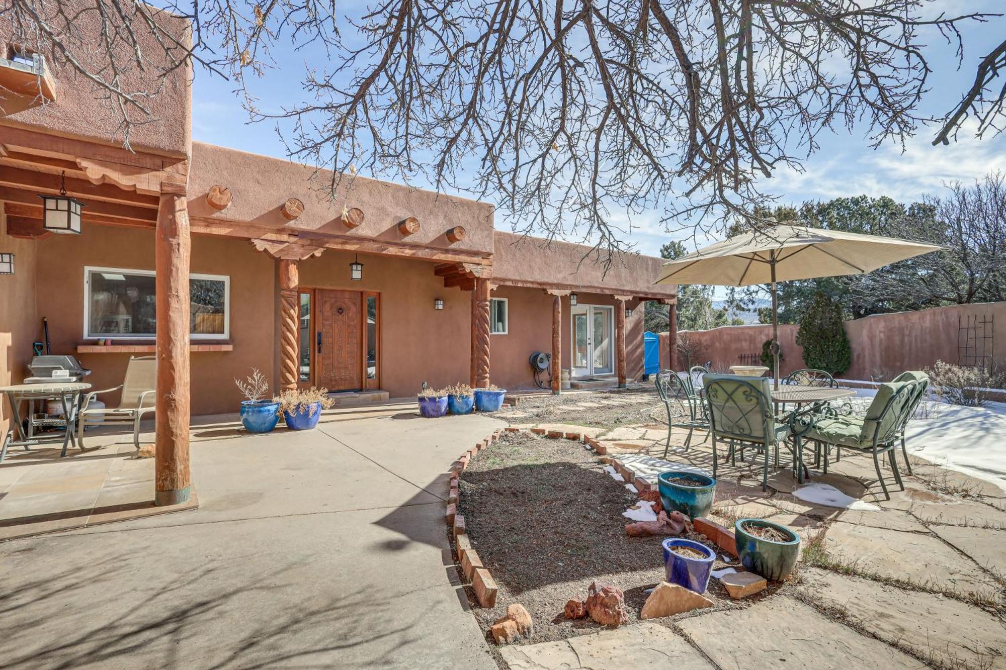 Cozy Santa Fe Studio With Courtyard And Fireplace Apartment Exterior photo